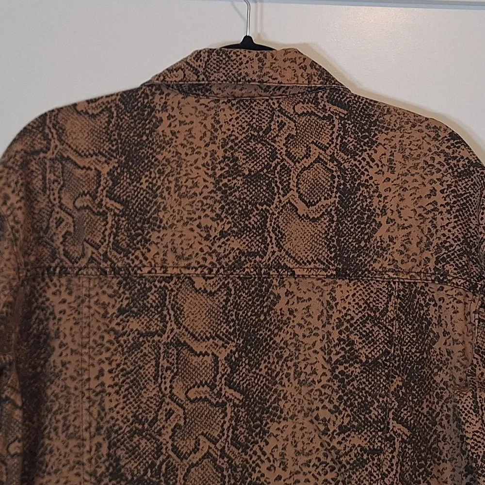 Free People Snakeskin Denim Trucker Jacket Button Up Cotton Brown Black Medium - Picture 12 of 16